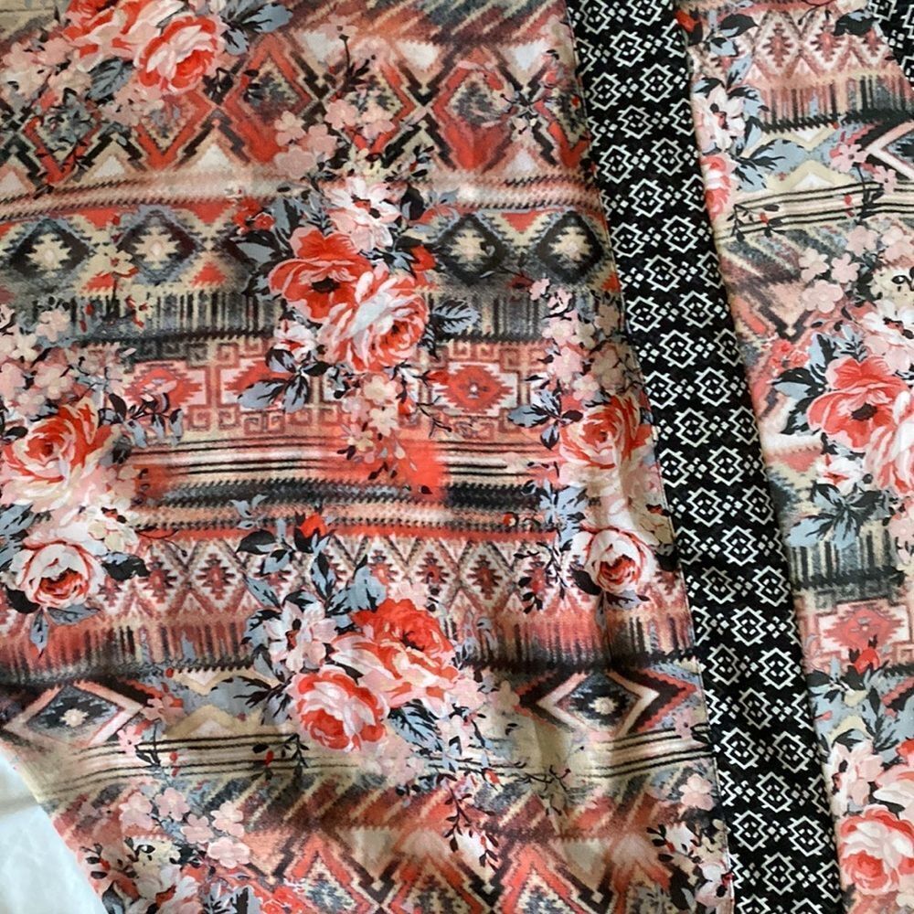Haute Monde coverup - Picture 5 of 7